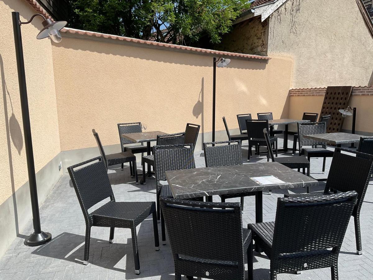 Les Loges Du Theatre Degustation Champagne Offerte Jacuzzi Sauna Jeux Velos Maison Prive 150M2 Historique 14Pers Max Emplacement Exceptionnel Et Chic, 200M De L'Avenue De Champagne, Gare, Musee, Jardins, Restaurations, Toutes Commodites Epernay Bagian luar foto