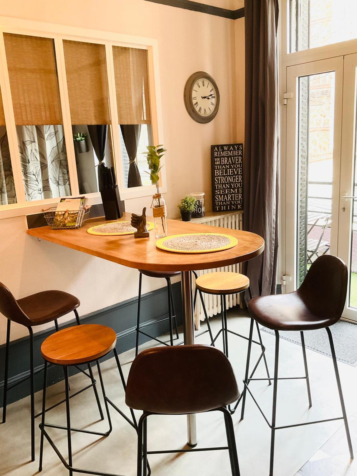 Les Loges Du Theatre Degustation Champagne Offerte Jacuzzi Sauna Jeux Velos Maison Prive 150M2 Historique 14Pers Max Emplacement Exceptionnel Et Chic, 200M De L'Avenue De Champagne, Gare, Musee, Jardins, Restaurations, Toutes Commodites Epernay Bagian luar foto