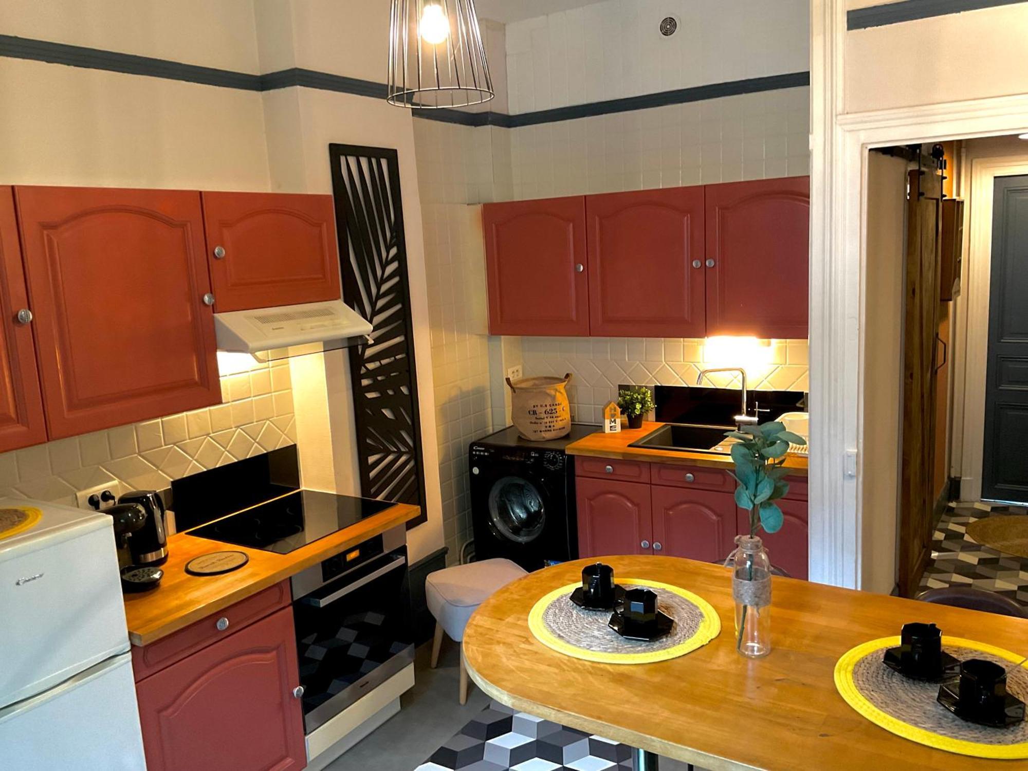 Les Loges Du Theatre Degustation Champagne Offerte Jacuzzi Sauna Jeux Velos Maison Prive 150M2 Historique 14Pers Max Emplacement Exceptionnel Et Chic, 200M De L'Avenue De Champagne, Gare, Musee, Jardins, Restaurations, Toutes Commodites Epernay Bagian luar foto