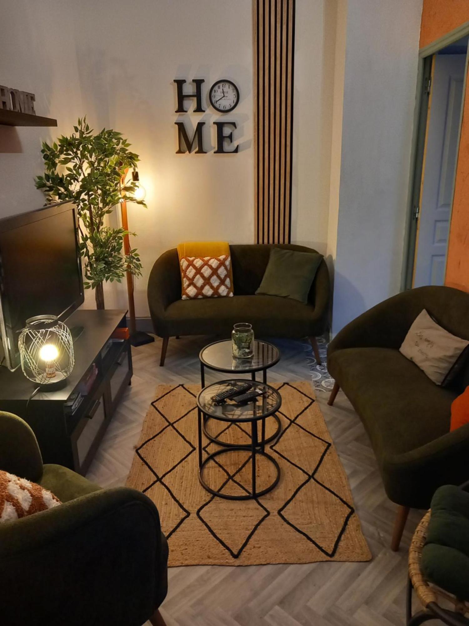 Les Loges Du Theatre Degustation Champagne Offerte Jacuzzi Sauna Jeux Velos Maison Prive 150M2 Historique 14Pers Max Emplacement Exceptionnel Et Chic, 200M De L'Avenue De Champagne, Gare, Musee, Jardins, Restaurations, Toutes Commodites Epernay Bagian luar foto